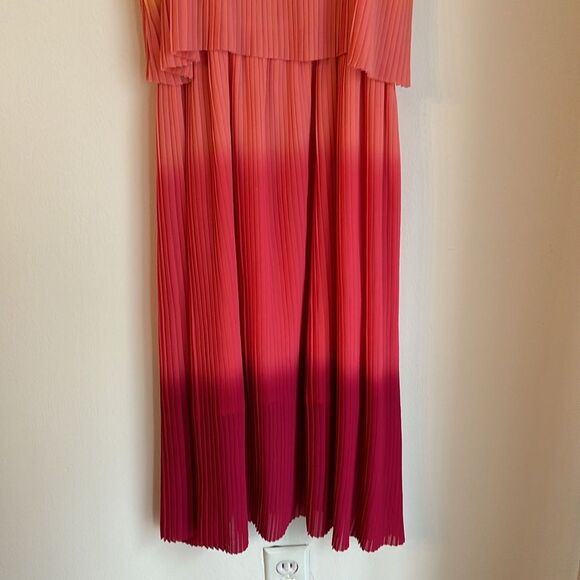 Leith Women’s Ombré gradient tiered pleated orange pink raspberry dress Small! - Picture 4 of 9